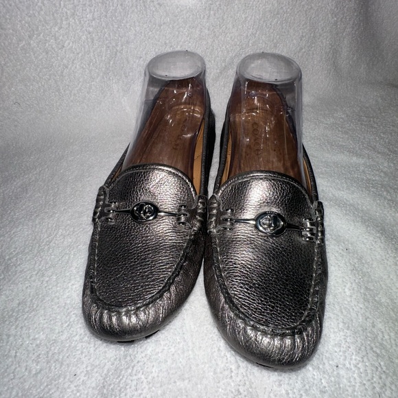 Coach Arlene loafers, Arlene Driving Moccasin style in Pewter/silver leather - Picture 2 of 12